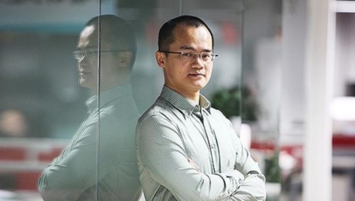 身價(jià)105億，第三次創(chuàng)業(yè)6年時(shí)間突破1000億，他的人生經(jīng)歷很“極客”